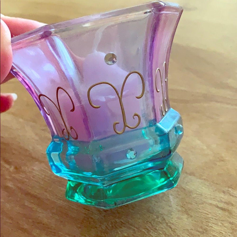 Votive candle holder